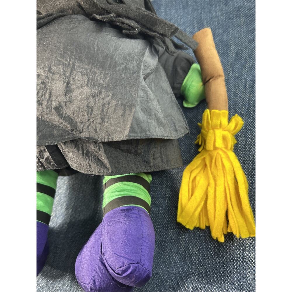 Vintage Parachute Nylon Witch Stuffed Plush Halloween Decor 20" 1993 w Broom - Picture 9 of 13